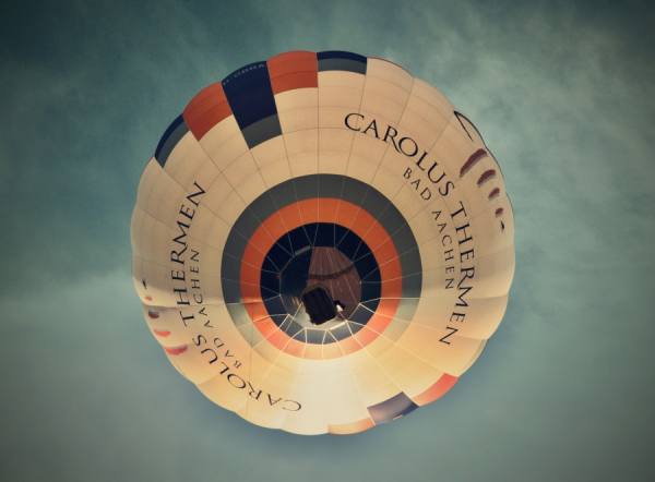 Photograph Enzo Crispino La Mongolfiera on One Eyeland